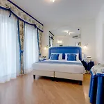 ホテル Cavalieri Palace &