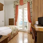 Cavalieri Palace & ホテル 4*