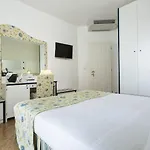 ホテル Cavalieri Palace & リド・ディ・イエゾロ