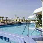 ホテル Cavalieri Palace &