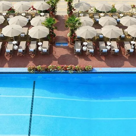 Cavalieri Palace & 4*
