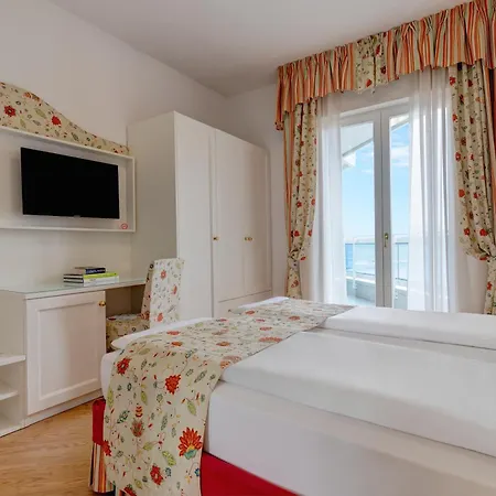 Cavalieri Palace & 4* Τζεσόλο Λίντο