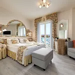 Cavalieri Palace &