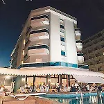 Hotel Cavalieri Palace & 4*