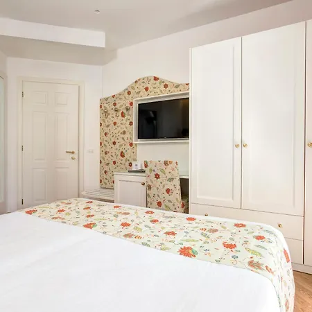 Cavalieri Palace Hotel 4*
