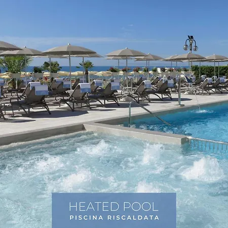 Cavalieri Palace & 4*