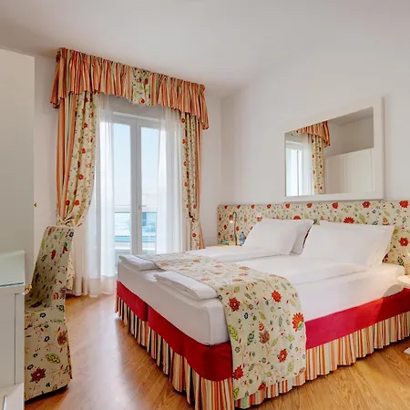 Cavalieri Palace & Lido di Jesolo