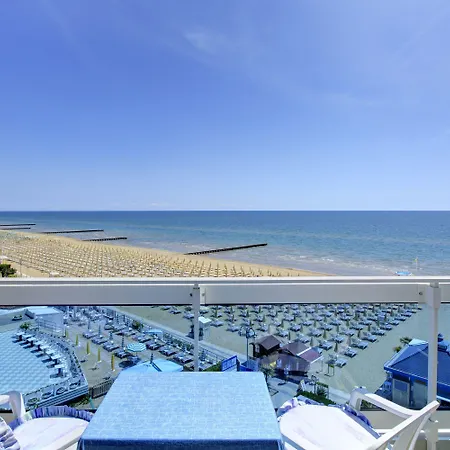 Cavalieri Palace & 호텔 리도 디 예솔로