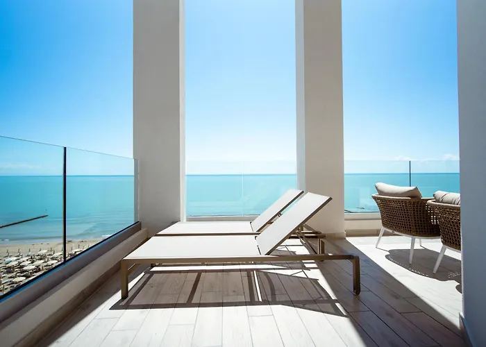 Hotel Cavalieri Palace & 4*