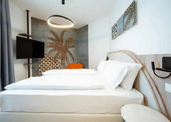 Cavalieri Palace & Hotel