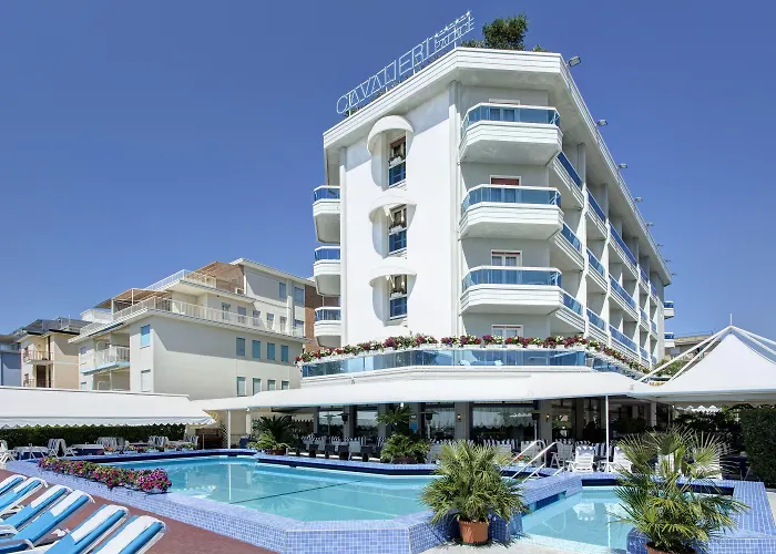 Cavalieri Palace & Hotell 4*