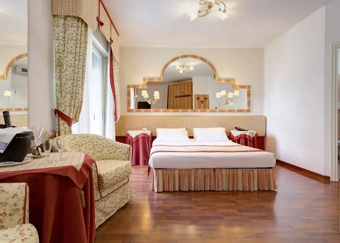 Hotell Cavalieri Palace & 4*