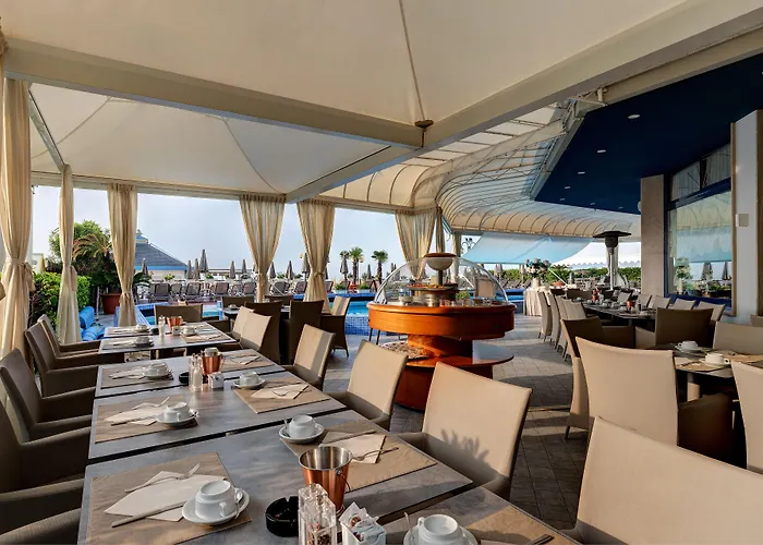 Hotel Cavalieri Palace & 4*